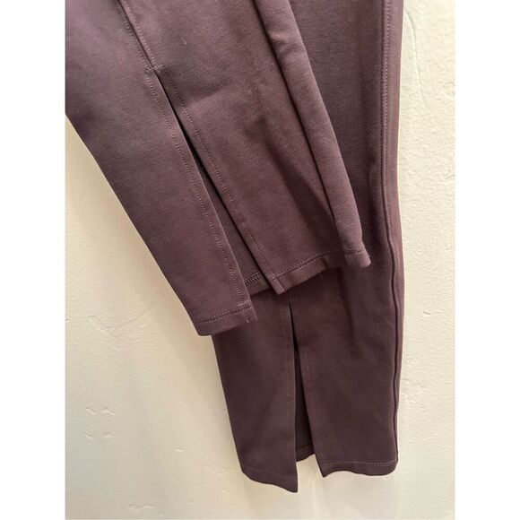Old Navy Chocolate Brown Kick Flare Pull On Maternity Pants With Bellyband Size - Picture 3 of 5